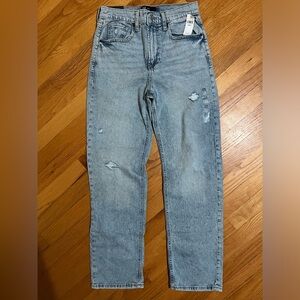 NWT Gap loose fit jeans. Size 2 / 26R.